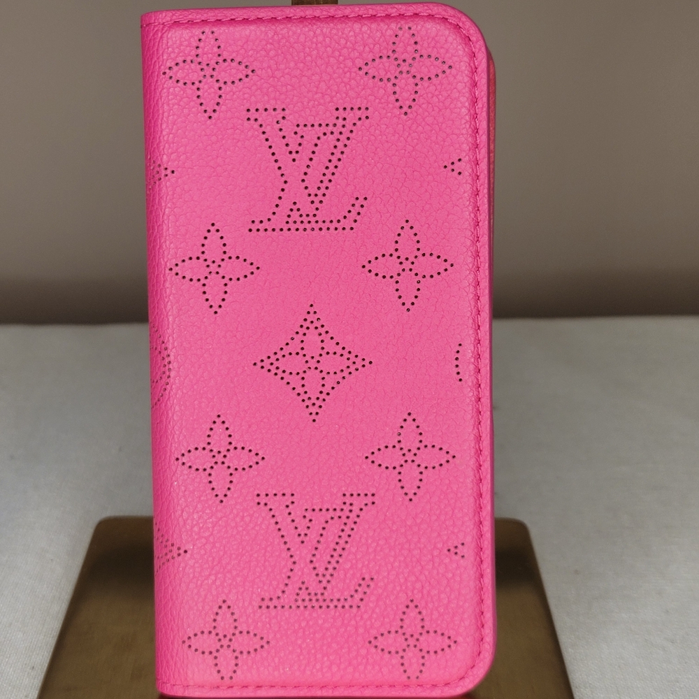 Louis Vuitton Pink Monogram Mahina Folio Phone Case